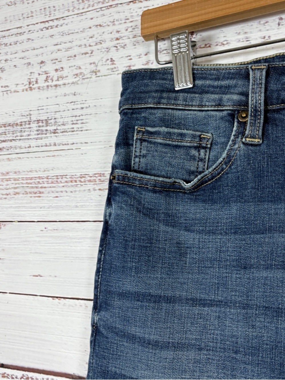 Pistola Alana Blue Crop Straight Leg Jeans - Picture 3 of 16